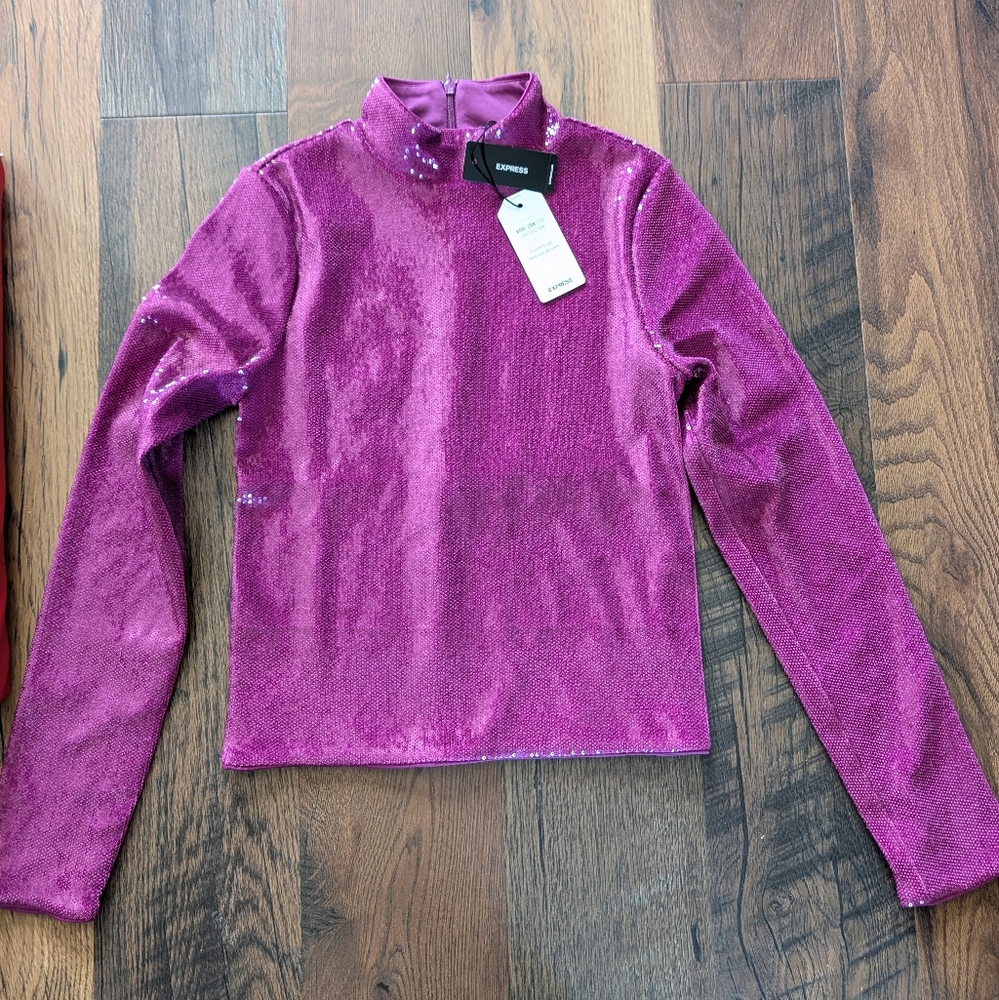 Express sequin top